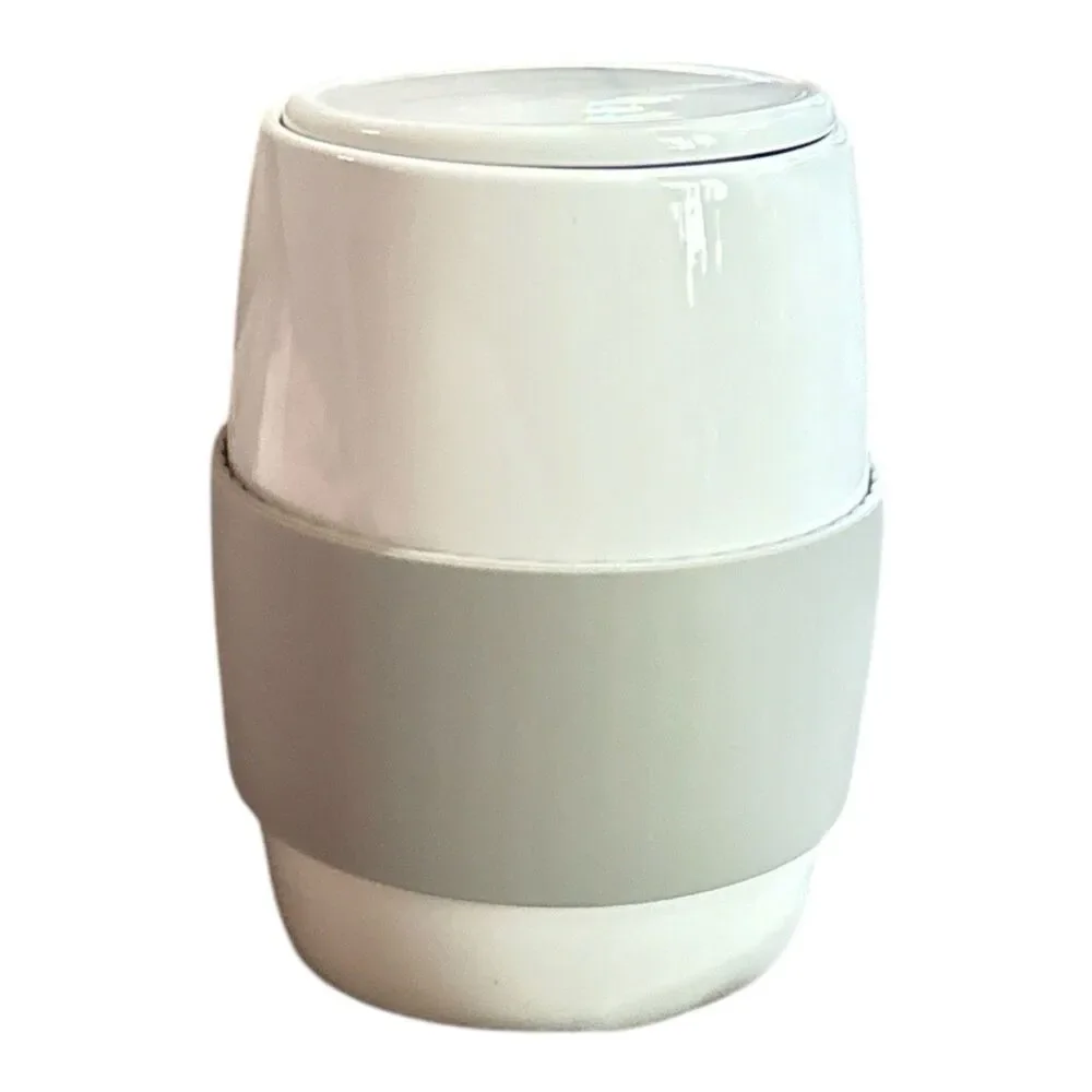 Pampered Chef Ceramic Egg Cooker  #1529 w/ Silicone Sleeve & Lid (NEW & Unused)
